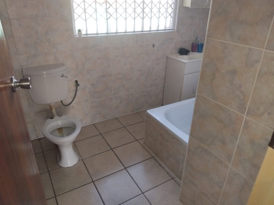 3 Bedroom Property for Sale in La Hoff North West